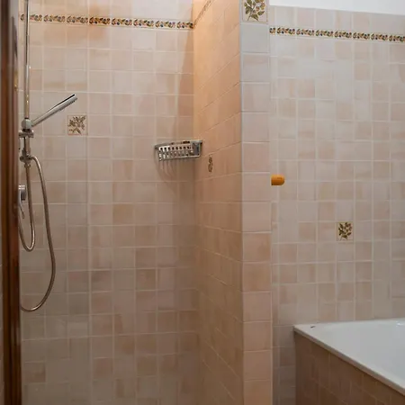 Masito 4 Apartment