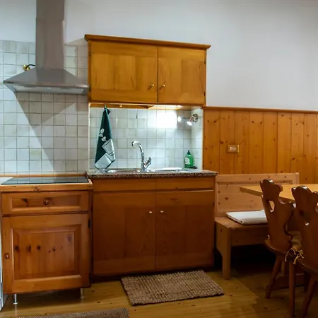 Masito 4 Apartment *